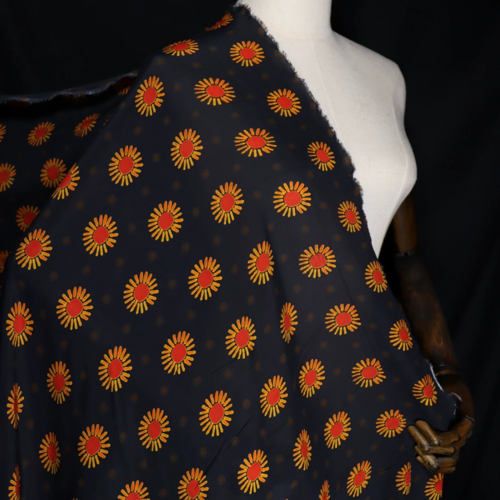 Sun Floral Small Dots Print Re - đánh giá và giá Good Floral & Wedding Decor Supply Photos